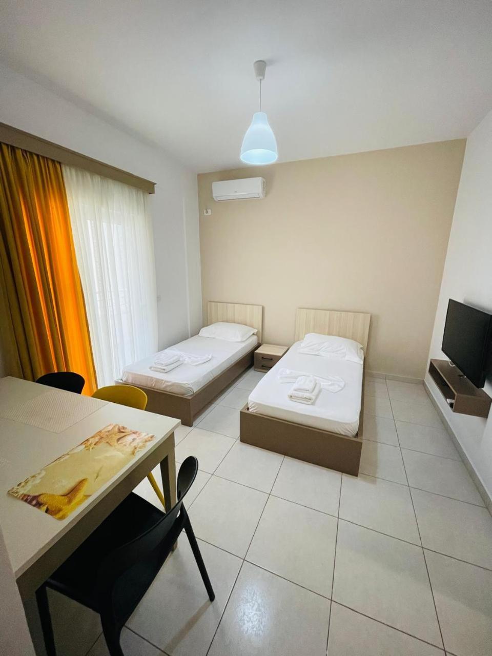 סרנדה Eliona Apartments מראה חיצוני תמונה