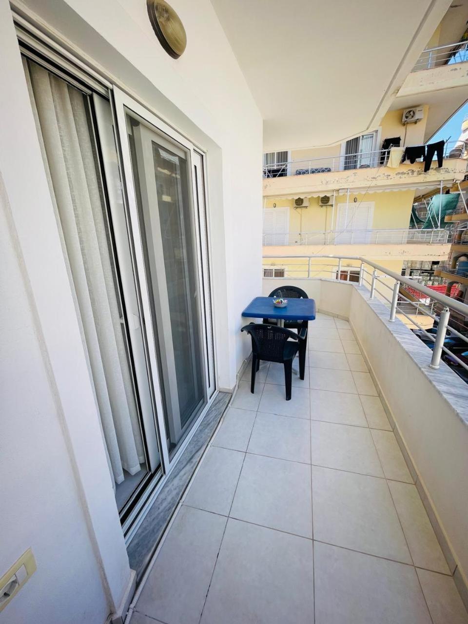 סרנדה Eliona Apartments מראה חיצוני תמונה